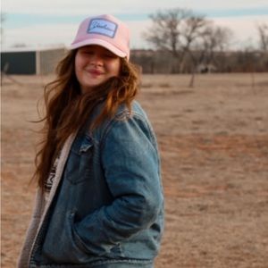 Meet your Posher, Kelsey